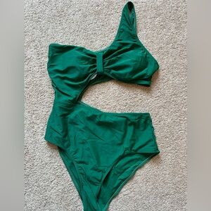 Green One-Shoulder Swimsuit